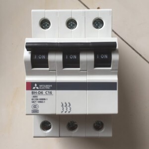 Cầu dao MCB Mitsubishi BH-D6 3P 1.6A TYPE C N