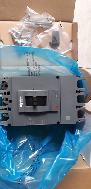 Cầu dao MCCB Schneider EZC630N3600N