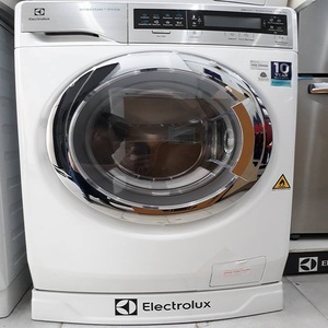 Chân máy giặt Electrolux PN333