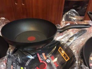 Chảo Tefal Hard Titanium 28cm