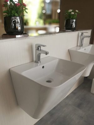 Chậu lavabo treo tường liền chân vát dài KB-2801TTQ