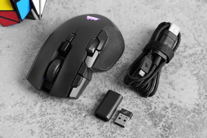 Chuột máy tính - Mouse Corsair Iron Claw RGB