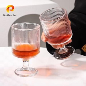 Cốc thủy tinh chia vạch có nắp đậy Glassware