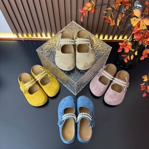 Công Chúa Ngọc Trai Tác giả Mary Tillworth