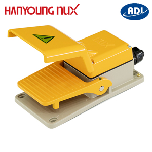 Công tắc bàn đạp Hanyoung HY-105