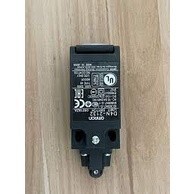 Công tắc hành trình Omron D4N-2132