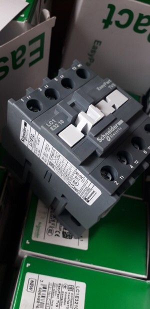 Contactor Schneider LC1E3210