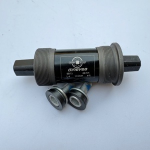 Cốt giữa vuông Shimano 113