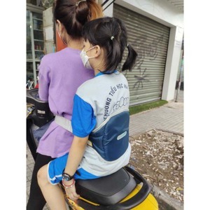 Đai đi xe máy cho bé Autoru AUCSB01