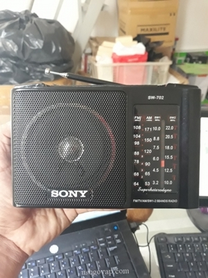 Đài radio Sony SW-702