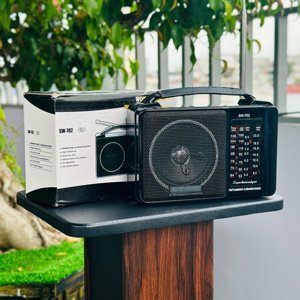 Đài radio Sony SW-702