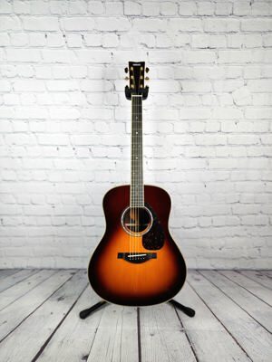 Đàn Guitar Acoustic Yamaha LL16