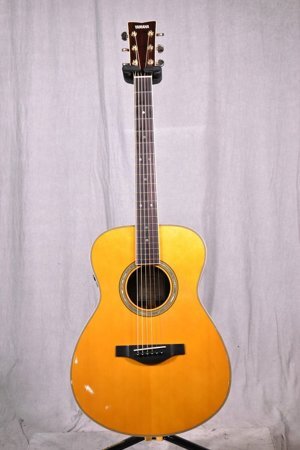 Đàn guitar acoustic Yamaha LS-TA