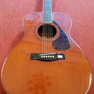 Đàn Guitar Yamaha FG-252