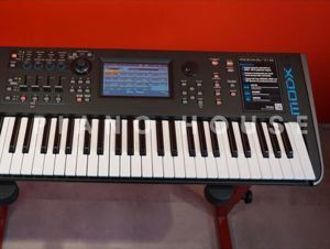 Đàn organ Yamaha MODX6