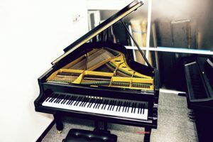 Đàn Piano Cơ Yamaha G3