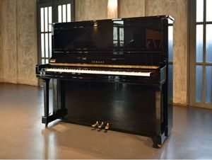 Đàn piano cơ YAMAHA U300S