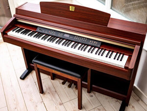 Đàn piano điện Yamaha CLP-330M