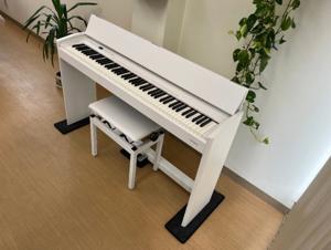 Đàn piano điện Roland F701