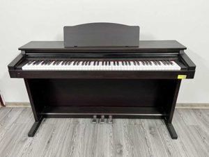 Đàn Piano điện Roland HP 1800