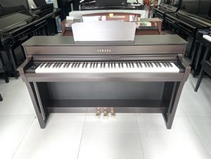 Đàn piano điện Yamaha Clavinova CLP-735