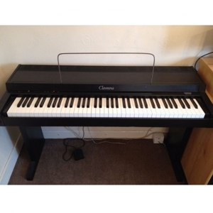 Đàn piano điện Yamaha CLP-30