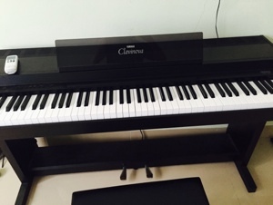 Đàn piano điện Yamaha CLP-30
