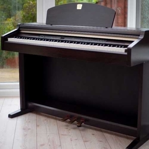 Đàn Piano điện Yamaha CLP-930