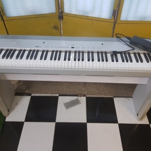 Đàn Piano Kawai ES1