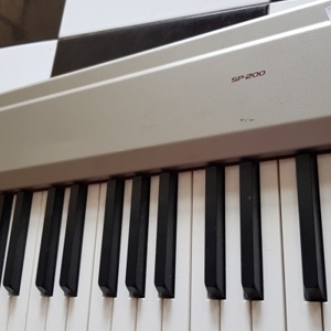 Đàn Piano Korg SP200