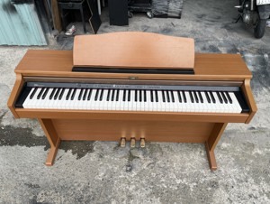 Đàn piano Roland HP-103