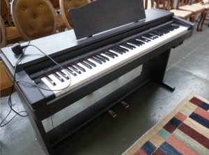 Đàn piano Roland HP-1900G