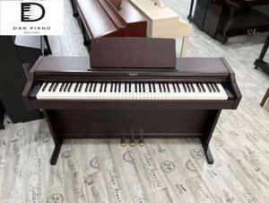 Đàn piano Roland RP101