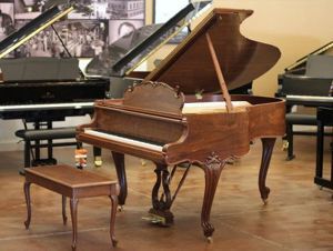 Đàn Piano Steinway M Louis XV