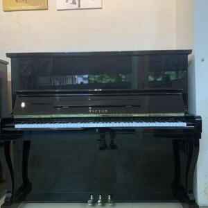 Đàn piano Victor V107B