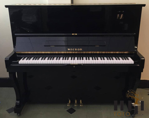 Đàn piano Victor V7