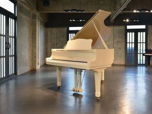 Đàn Piano Yamaha C3