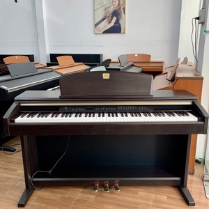 Đàn piano Yamaha CLP-130