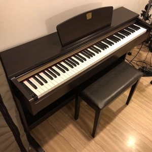 Đàn Piano Yamaha CLP 320