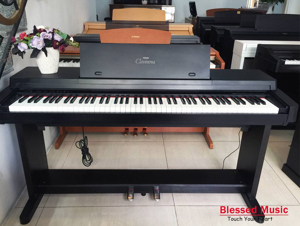 Đàn Piano Yamaha CLP-360