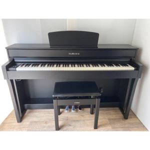 Đàn piano Yamaha CLP-635