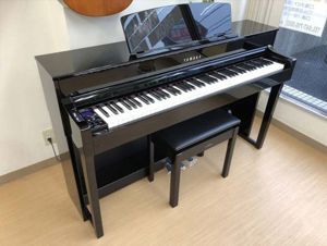 Đàn piano Yamaha CLP 645PE (CLP645 PE)