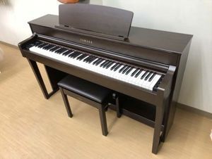 Đàn piano Yamaha CLP 645R