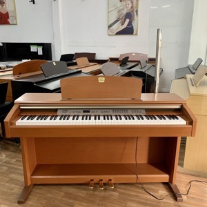 Đàn Piano Yamaha CLP120C