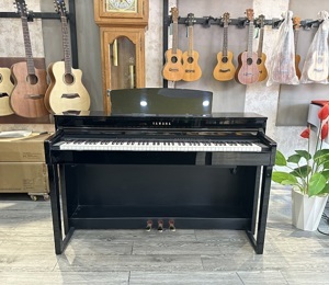 Đàn Piano Yamaha CLP470PE