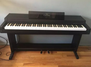 Đàn Piano Yamaha CLP55