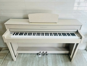 Đàn Piano Yamaha CLP635