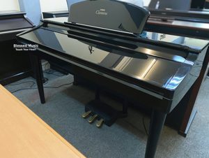 Đàn Piano Yamaha CVP-109 PE
