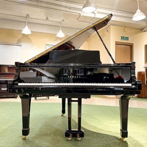 Đàn piano Yamaha G2E