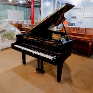 Đàn Piano Yamaha G5